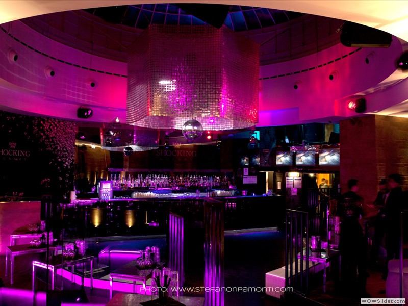 SHOCKING CLUB - DANCE FLOOR